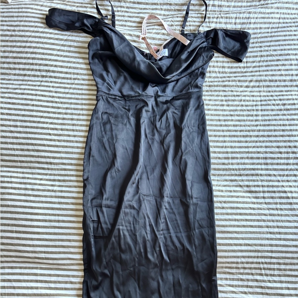 Oh Polly Black Ruched Off-Shoulder Bodycon Midi Dress